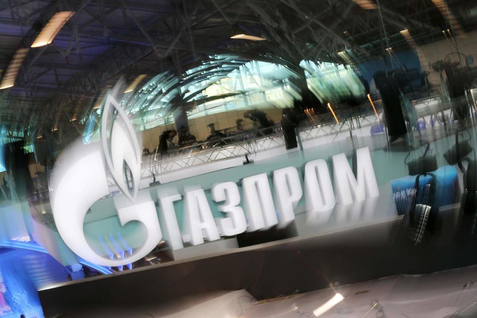 Компания традиционно пересматривает программу после первого полугодия и последние годы - в сторону увеличения