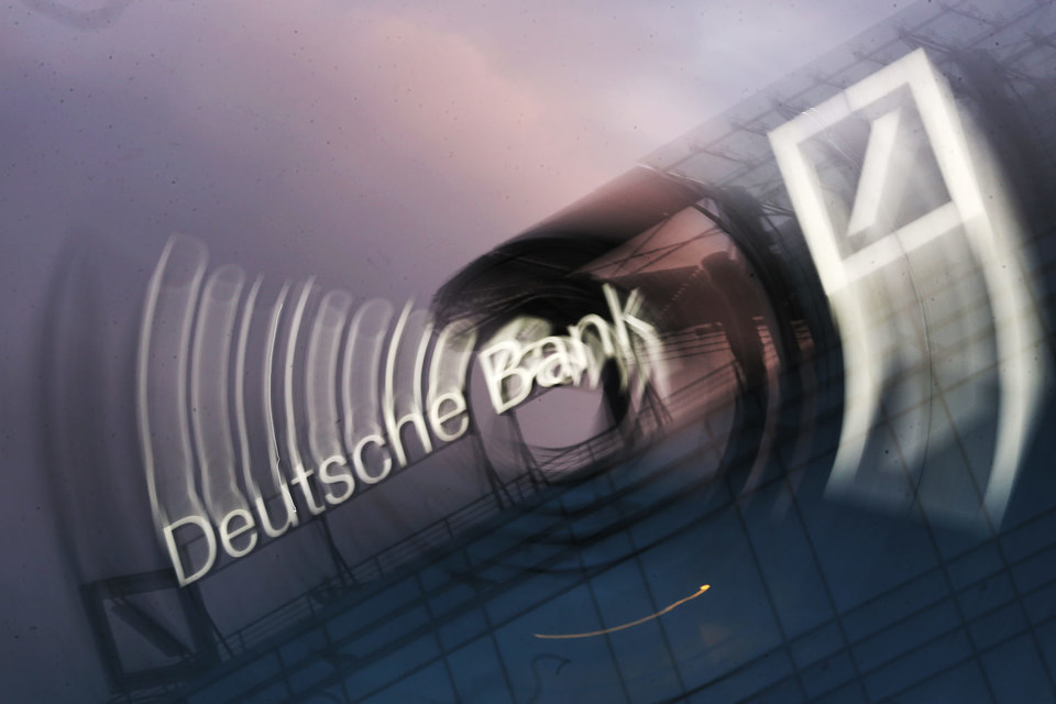 В пресс-релизе, распространенном российским подразделением Deutsche Bank, подчеркивается, что делается это в рамках пересмотра географии присутствия финансовой организации