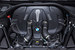 Топовый мотор V8 Twin turbo выглядит в моторном отсеке как голова крупного андроида, поселившегося в машине
