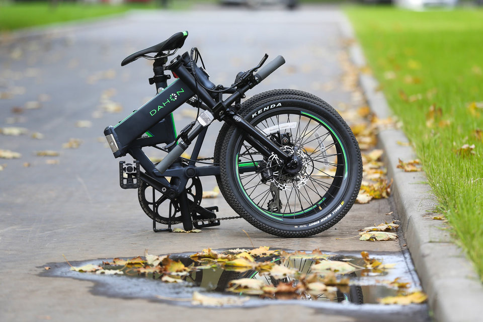 В сложенном виде Dahon Jetstream D8 занимает совсем немного места