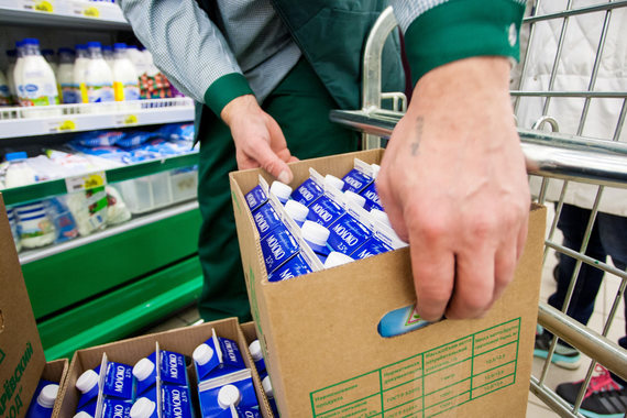 Если в молочном продукте содержится заменитель молочного жира, это должно быть указано в наименовании продукта с приведением процентной доли, следует из проекта решения, должен быть указан и способ обработки