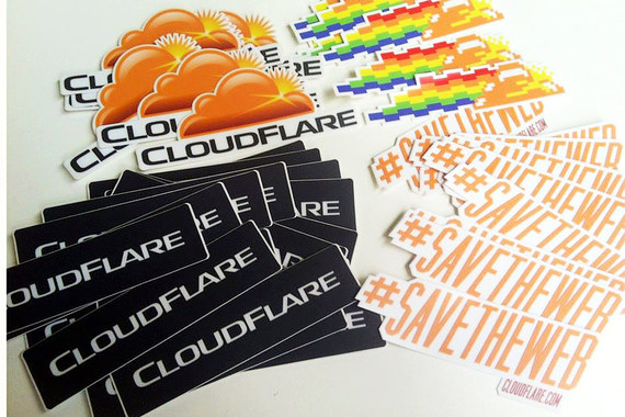 Cloudflare специализируется на ускорении работы веб-сайтов, делая их одновременно более защищенными от угроз, таких как DDoS-атаки
