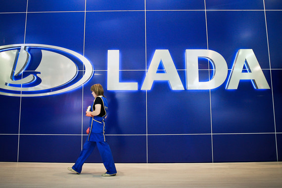 В прошлом году «АвтоВАЗ» продал за рубеж 55 463 машины и машинокомплекта Lada