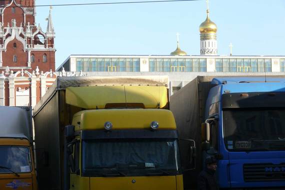 Авторы письма просят на год ввести нулевой сбор, а после 15 ноября 2016 г. постепенно увеличивать тариф до 1 января 2019 г.