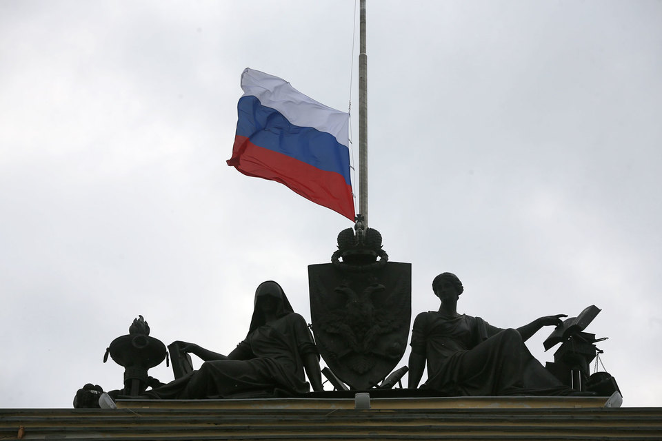 Конституционный суд с бывшим следователем не согласился