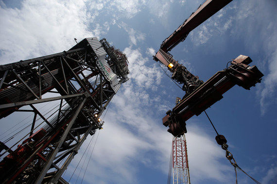 Правительство Мексики продало три из пяти выставленных на аукцион нефтяных блоков