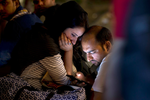 По подсчетам индийского издания The Economic Times, если Shyam решит передать частоты в объединенную компанию, ей придется доплатить около $600 млн.