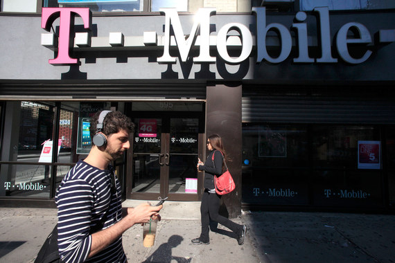 Миллионы абонентов T-Mobile стали жертвами утечки