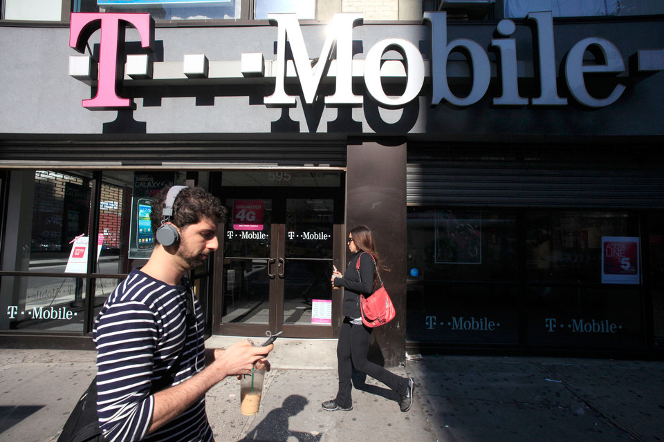 Миллионы абонентов T-Mobile стали жертвами утечки