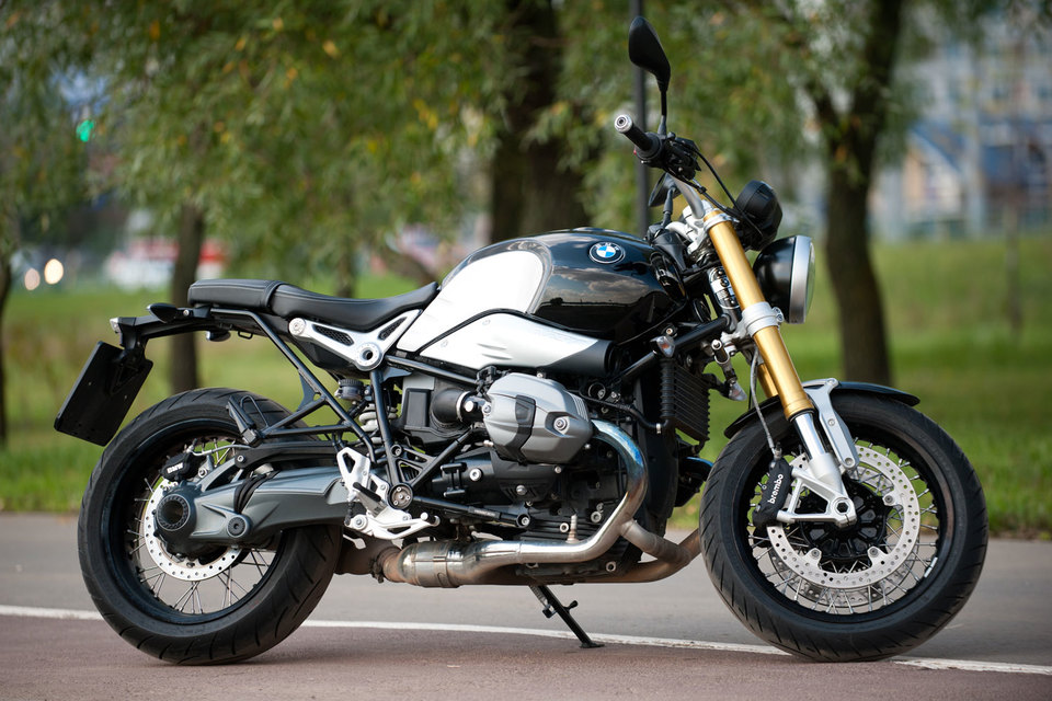 BMW R nine T - подарок поклонникам на 90-летие BMW Motorrad