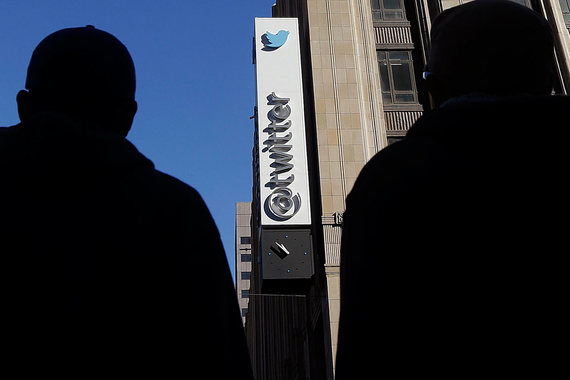 На конец июня в Twitter работало 4100 человек, примерно половина из которых – инженеры, при базе пользователей 316 млн