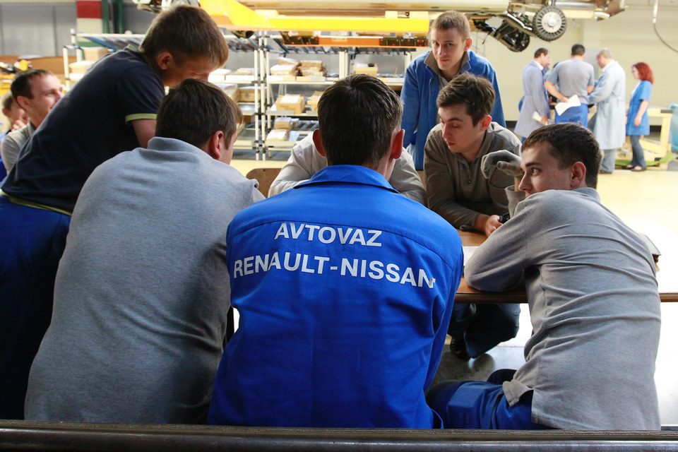 За время простоя для альянса Renault-Nissan было недовыпущено 1000 машин