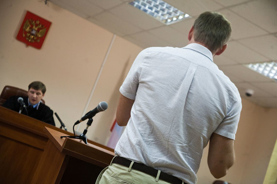 Офицеров и Навальный не согласились с исковыми требованиями
