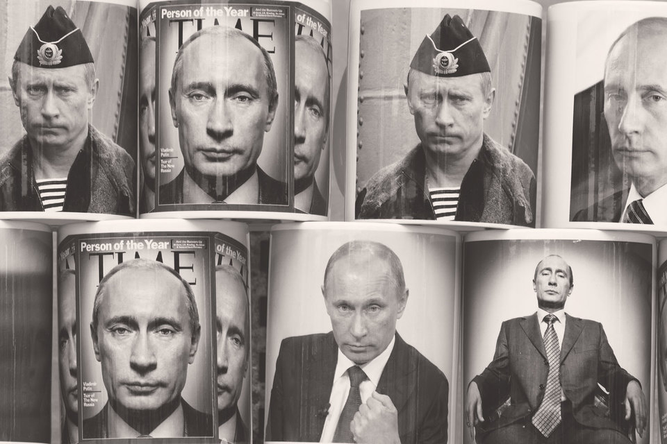 Куда бы ни двинулся Путин, его европейская партия следует за ним