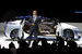 Гендиректор Nissan Карлос Гон представляет концепт роботизированного электромобиля с карбоновым кузовом Nissan IDS. Система автономного управления Intelligent Driving в автоматическом режиме имитирует стиль вождения хозяина машины, в ручном - помогает вождению, купируя опасные ситуации