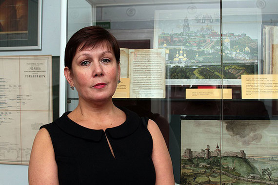 По версии следствия, в 2011–2015 гг. Шарина распространяла среди посетителей библиотеки книги Дмитро Корчинского, которые были признаны экстремистскими и запрещены