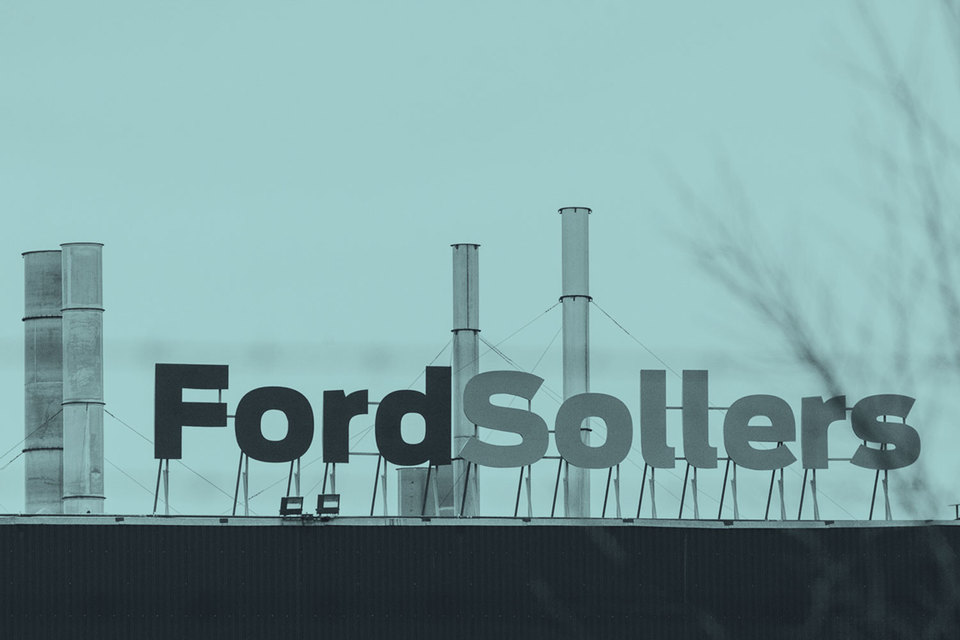 С середины ноября конвейеры двух основных автозаводов Ford Sollers – во Всеволожске (Ленинградская обл.) и Набережных Челнах (Татарстан) остановятся почти на два месяца
