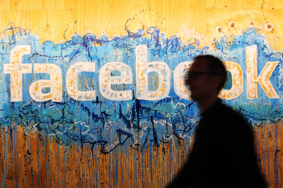 Власти стали чаще запрашивать и данные о пользователях Facebook