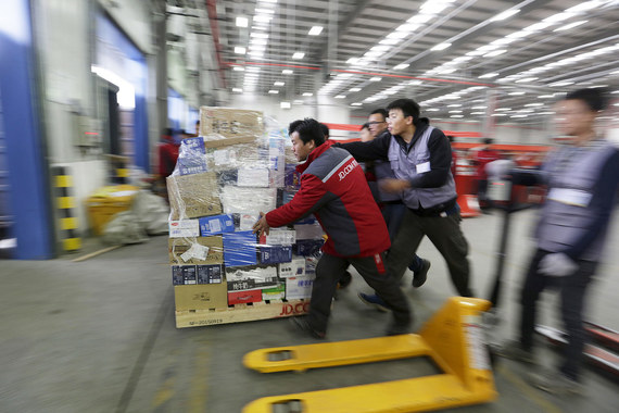 Alibaba Group и JD.com в День холостяка побили собственные рекорды продаж