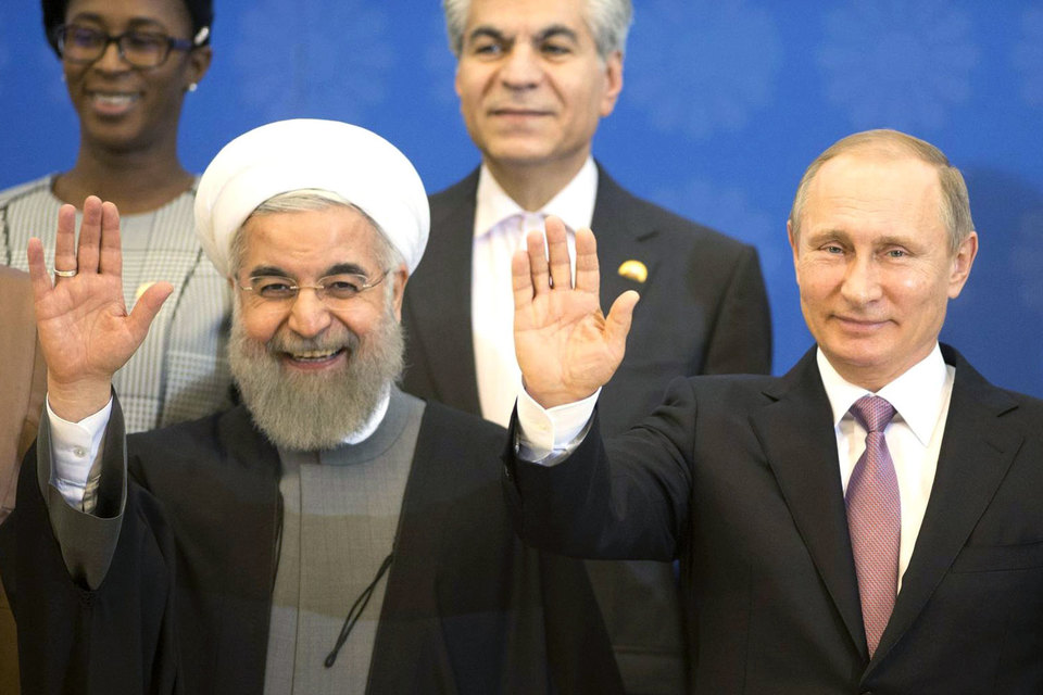 По словам Путина, "за энергетическую безопасность надо платить всем: и странам-экспортерам, и странам-покупателям, что справедливо и полностью отвечает духу рыночных отношений"