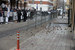 В акции протеста участвовали несколько сотен человек. Полиция не вмешивалась и не задерживала кидающих камни
