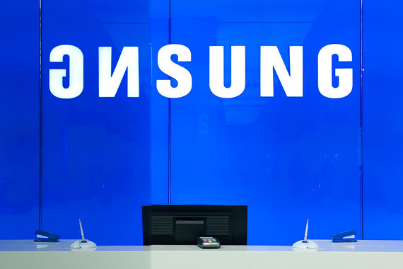 Samsung тасует кадры