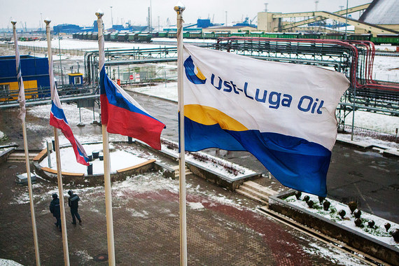 «Газпром экспорт» проводит уже третий конкурс на перевалку нефтепродуктов в Усть-Луге