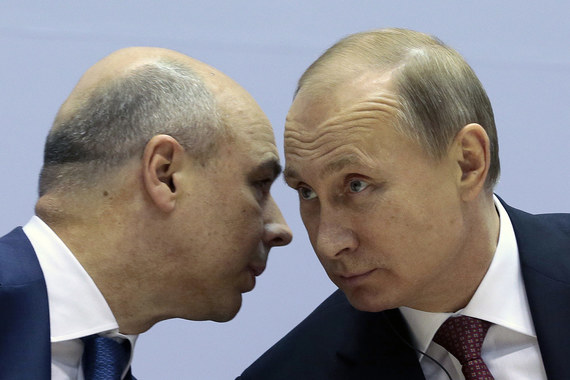Министр финансов Антон Силуанов и президент Владимир Путин