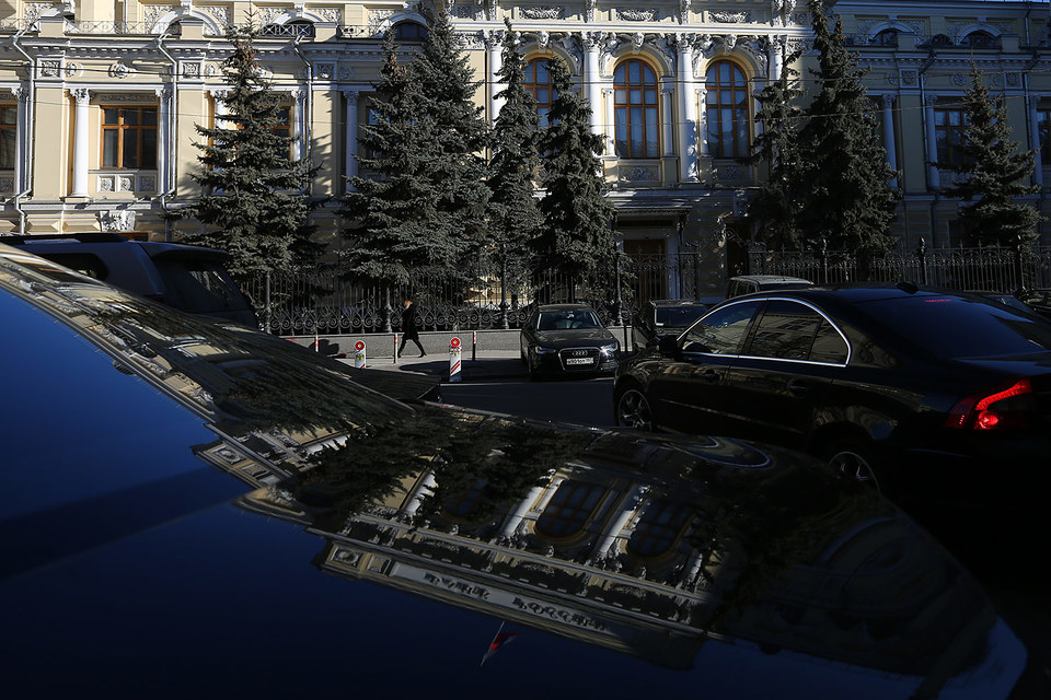 Правительство разменяло ставки