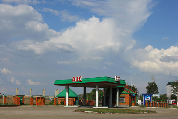 Алтайские заправщики не выдерживают конкуренции с нефтяными компаниями