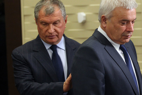 «Роснефть» Игоря Сечина (слева) обошла на торгах «Лукойл» Вагита Алекперова (справа)