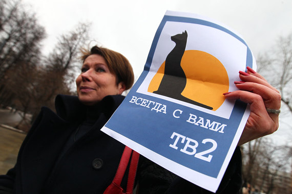 На год работы ТВ2 требует минимум 7 млн руб., рассказал Мучник. Доходов от рекламы не хватает, поэтому телеканал запустил программу по сбору средств от пользователей