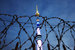 Здание телецентра «Останкино» обнесли колючей проволокой, 11 декабря