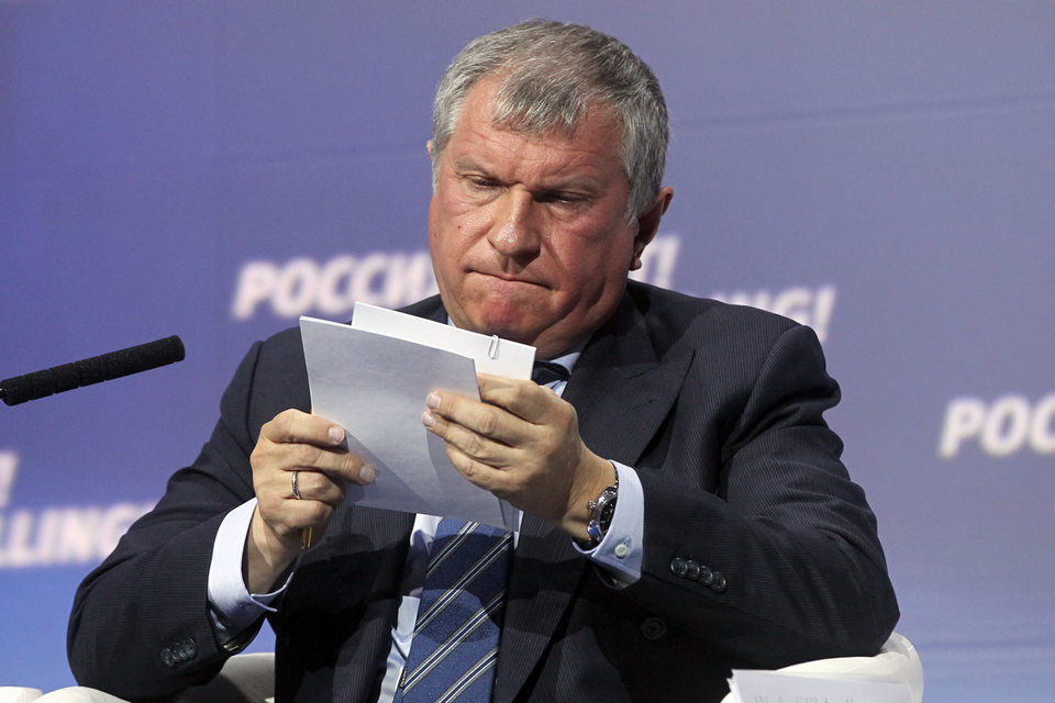 Президент «Роснефти» Игорь Сечин сомневается, что сейчас лучшее время, чтобы приватизировать нефтяную компанию