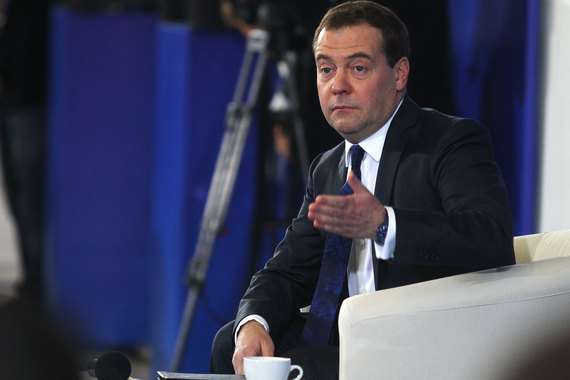 Медведев констатировал проблему коммуникации между Западом и Россией