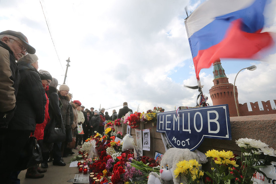 Власти не согласовали марш памяти Немцова на Москворецком мосту