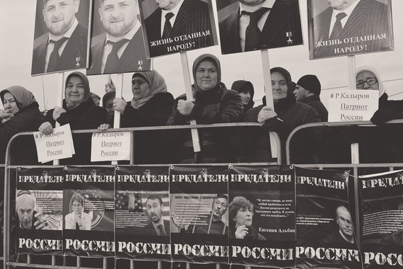 Все, что на федеральном уровне только начинают делать с внесистемной оппозицией, глава Чечни уже давно освоил