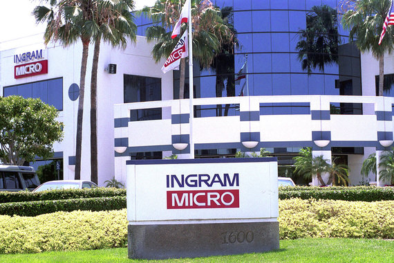 В Ingram Micro работает около 27 000 человек