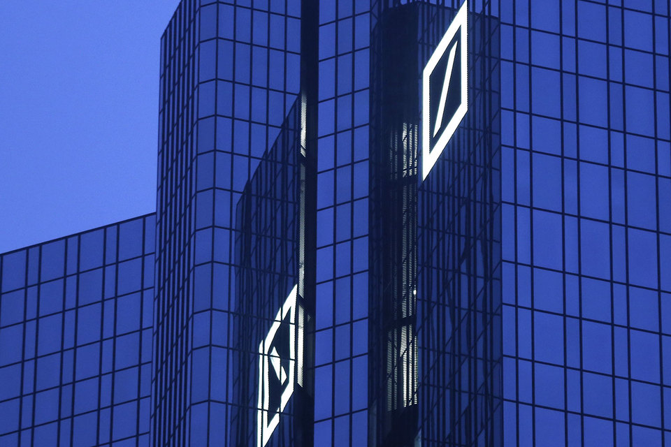 Бывший аналитик Deutsche Bank Чарльз Гром заплатит $100 000 штрафа и не сможет в течение года работать в секторе ценных бумаг за необоснованные рекомендации