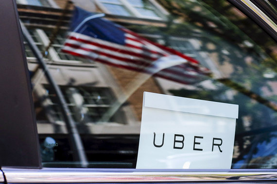 Все больше американцев зарабатывают с помощью таких сервисов, как Uber и Airbnb