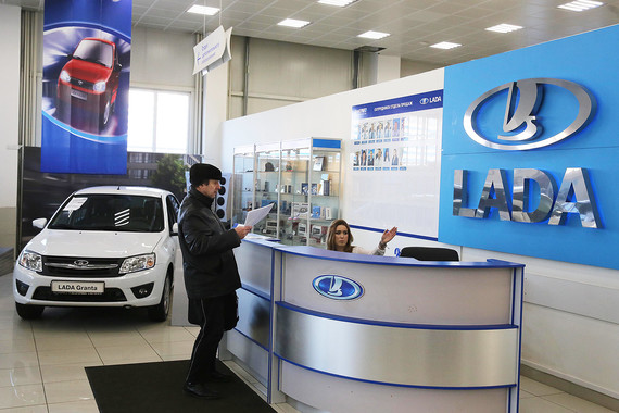 «АвтоВАЗ» предложил в марте дополнительные скидки на Lada Granta и Kalina