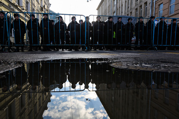 Страховщики не захотели страховать военнослужащих МВД из-за низкой цены контракта и возможных убытков