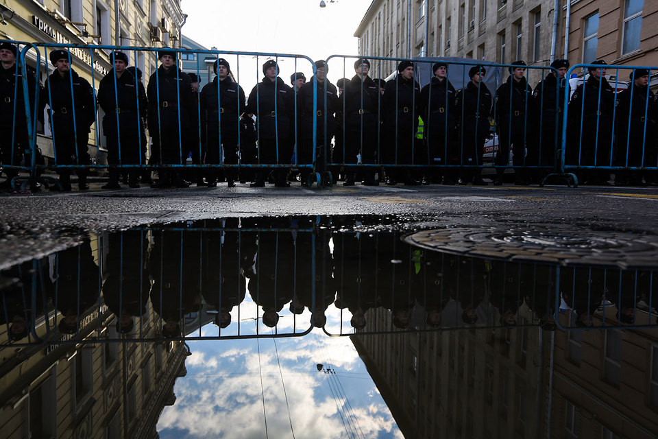Страховщики не захотели страховать военнослужащих МВД из-за низкой цены контракта и возможных убытков