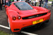 В мире с 2002 г. было выпущено всего 400 Ferrari Enzo. Модель пока не стала олдтаймером, но уже занимает почетное место в гаражах коллекционеров (1,9%). Владельцем одного из таких автомобилей был папа Иоанн Павел II, он получил его от тогдашнего главы Ferrari Луки Монтедземоло. В прошлом году этот автомобиль был продан вместе с 22 другими в составе коллекции на аукционе в Калифорнии