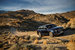 Bentley Bentayga, со своим могучим 6-литровым мотором W12, способен легко карабкаься на дюны и пробирается по умеренному бездорожью