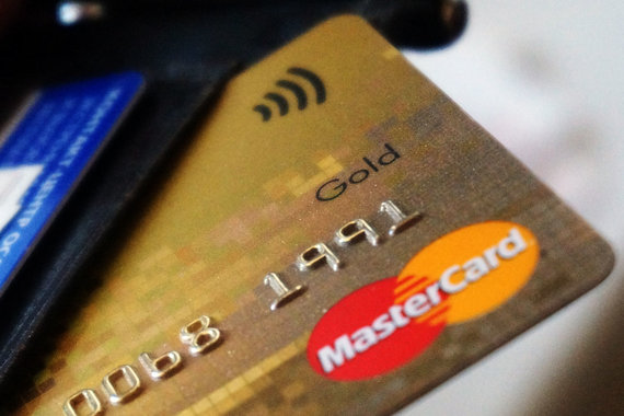 У MasterCard подешевели наличные