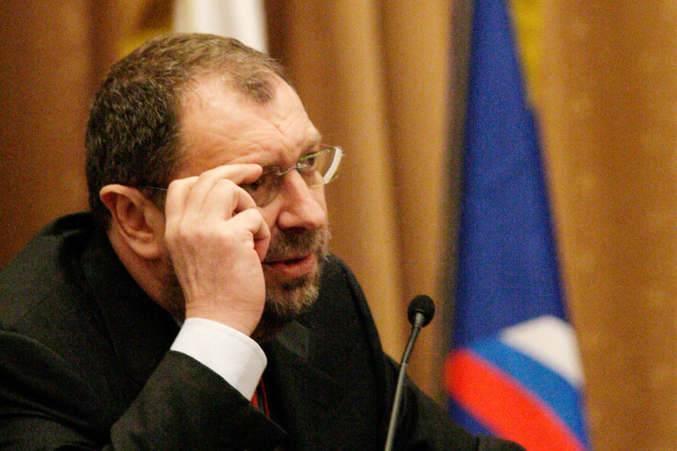 Испания пытается объявить депутата Госдумы Владислава Резника в международный розыск