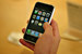 Журнал Time назвал iPhone первого поколения, который был представлен широкому кругу в январе 2007 г., изобретением года. Apple удалось совместить телефон и портативный компьютер, который легко синхронизировался с другими устройствами компании. Корпус смартфона был сделан из алюминия. Из минусов iPhone первого поколения пользователи отмечали то, что он не поддерживал 3G и что с него нельзя было отправить MMS. Устройство поступило в розницу 29 июня 2007 г., и в уже первый уик-энд в США было продано 270 000 экземпляров. Тогда он стоил $499–599 (с контрактом), без контракта не продавался. Котировки Apple на следующий день после презентации выросли на 4,9%