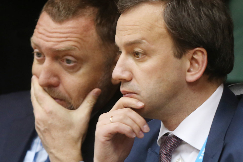 Президент «Русала» Олег Дерипаска и вице-премьер Аркадий Дворкович