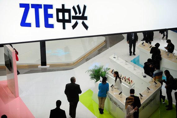 США ставят санкции против ZTE на паузу